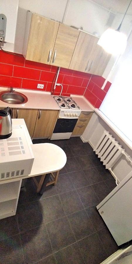 Alex Apartments: With White Gazebo View * Poltava